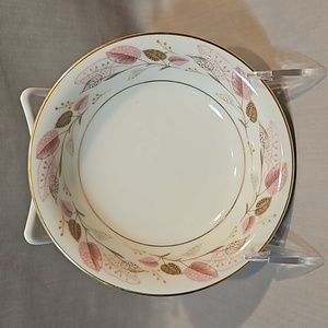 Noritake Rosanne 5692 5 Fruit/Desert/Sauce Bowl.